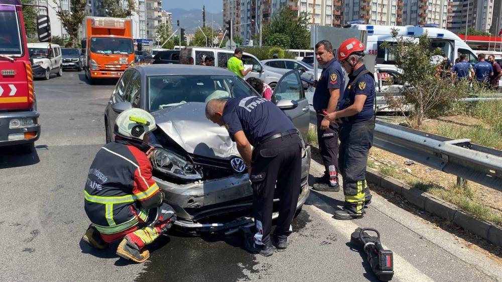 Aydın&rsquo;da trafik kazası: 1&rsquo;i bebek 4 yaralı
