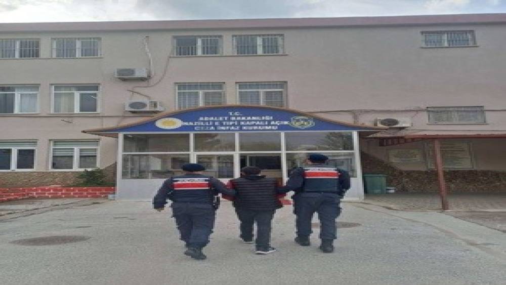 İki ayrı su&ccedil;tan aranan şahıs Nazilli&rsquo;de yakalandı
