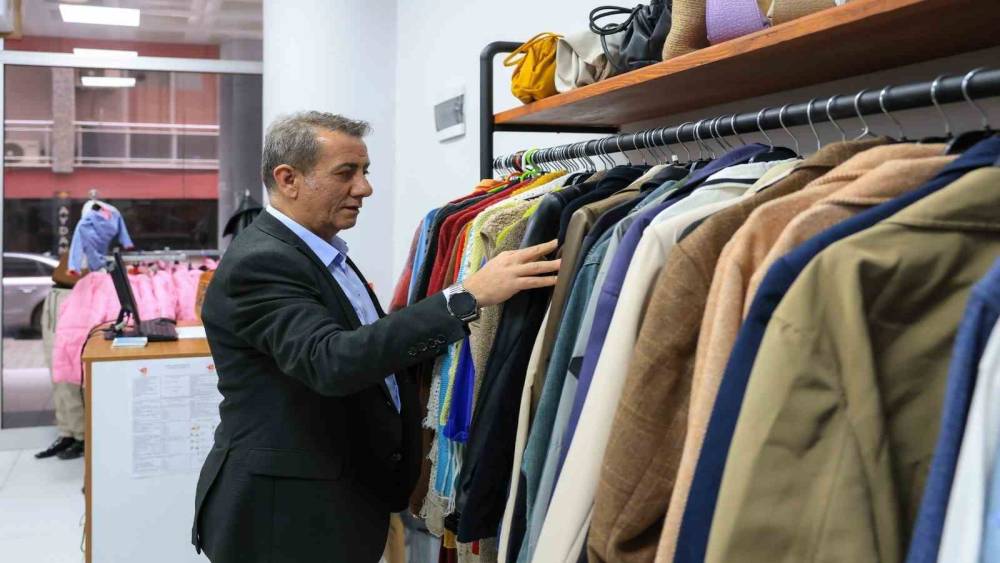 Efeler Belediyesi&rsquo;nden ihtiya&ccedil; sahiplerine &uuml;cretsiz giyim desteği
