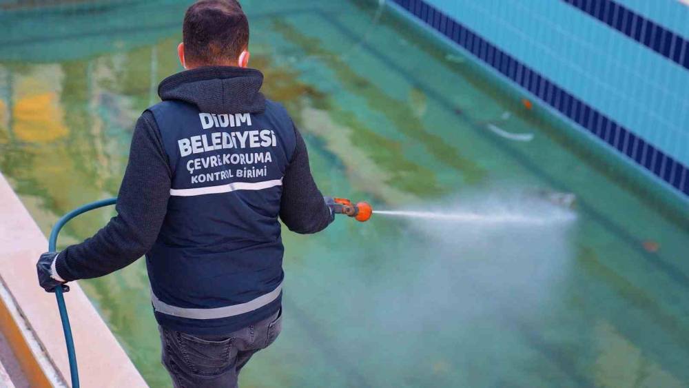 Didim&rsquo;de vekt&ouml;rle m&uuml;cadele d&ouml;rt mevsim s&uuml;r&uuml;yor
