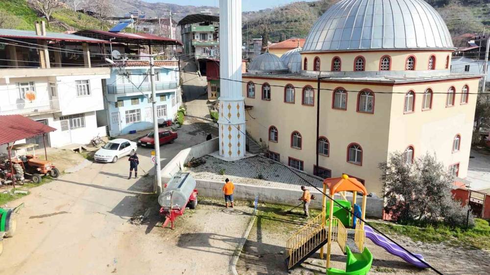 Nazilli Belediyesi&rsquo;nden 82 mahallede bayram temizliği
