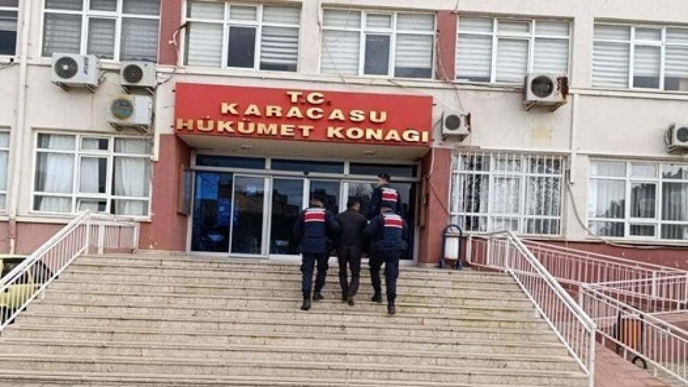 Karacasu&rsquo;da ruhsatsız silahlar ve tarihi eserler ele ge&ccedil;irildi
