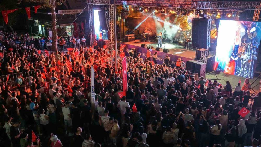Buharkent&rsquo;te kurtuluş g&uuml;n&uuml; konseri
