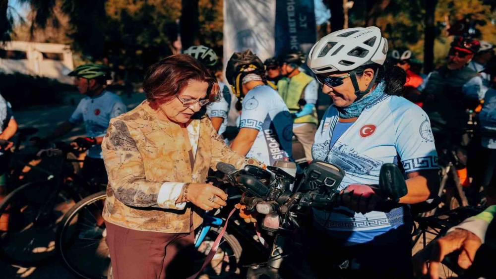 Didim Bisiklet Festivali renkli g&ouml;r&uuml;nt&uuml;lerle tamamlandı
