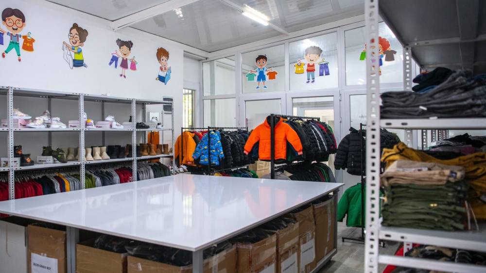 Ada Kıyafet Evi, beş ayda 895 &ccedil;ocuğu giydirdi
