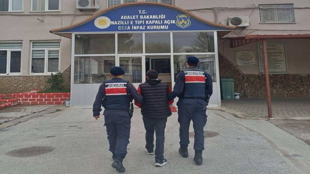 Nazilli&rsquo;de dolandırıcılık su&ccedil;undan aranan h&uuml;k&uuml;ml&uuml; yakalandı
