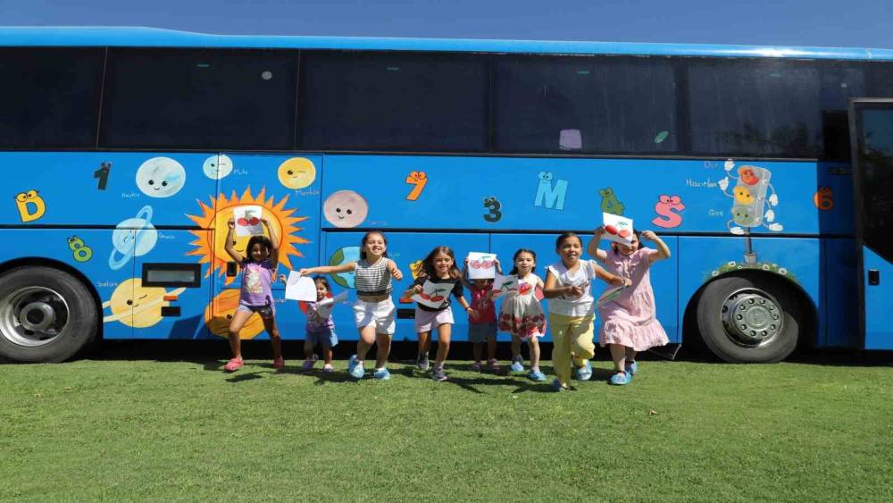 Nazilli&rsquo;de &ccedil;ocuklara &ouml;zel Mobil Oyun Otob&uuml;s&uuml; mahalle mahalle geziyor
