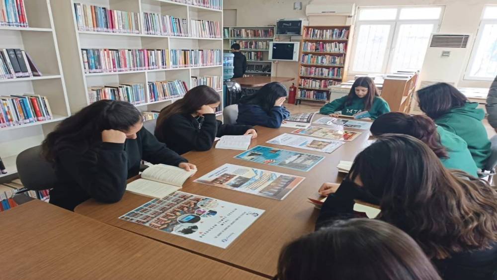 Bozdoğan&rsquo;da &ouml;ğrenciler kitapla buluştu
