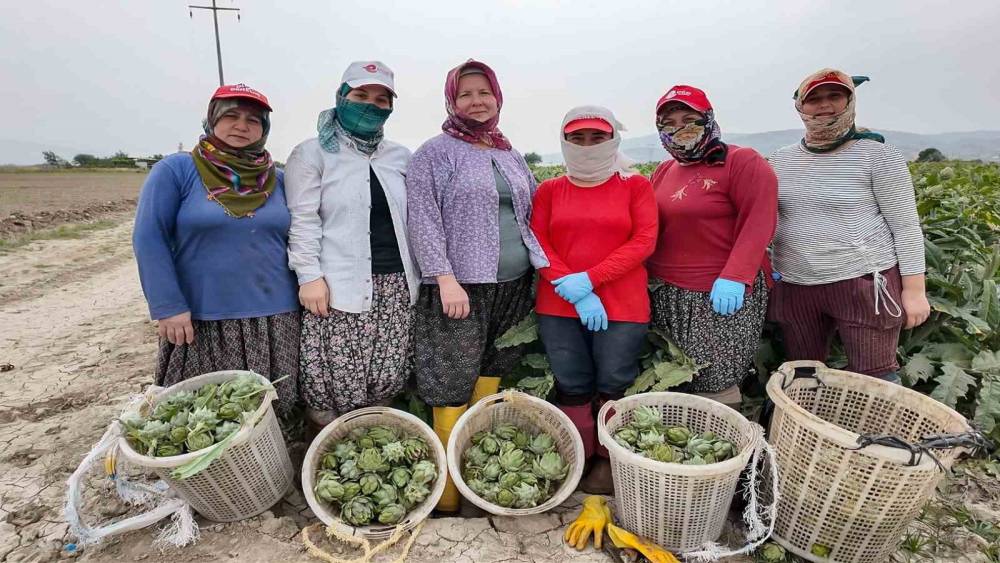 Başkan Yetişkin: "Efeler&rsquo;i kadınların geleceğe umutla baktığı bir kent yapmak i&ccedil;in &ccedil;alışıyoruz"
