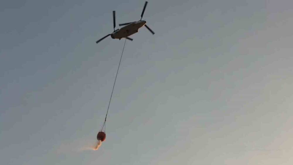 T&uuml;rkiye&rsquo;nin en b&uuml;y&uuml;k yangın s&ouml;nd&uuml;rme helikopteri sahaya indi
