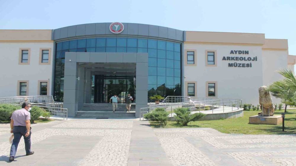 Aydın&rsquo;da m&uuml;ze ve &ouml;ren yerleri ziyaretlerinde d&uuml;ş&uuml;ş yaşandı
