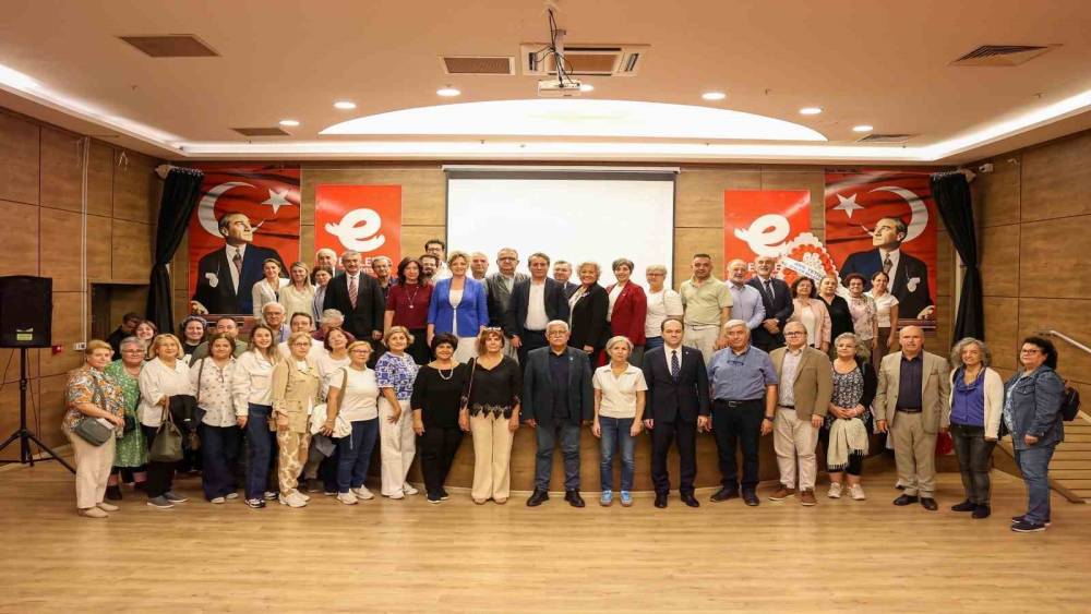 Efeler İkinci Bahar &Uuml;niversitesi&rsquo;ne ilk haftada yoğun ilgi
