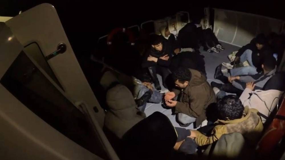 Aydın&rsquo;da 20 d&uuml;zensiz g&ouml;&ccedil;men kurtarıldı
