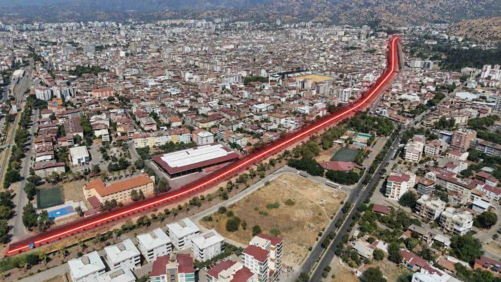 Nazilli 372 sokaktaki 10 bin metrekarelik asfalt &ccedil;alışması tamamlandı
