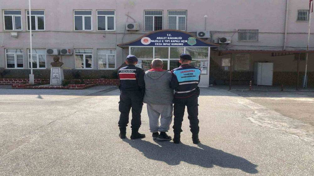Aydın&rsquo;da aranan 4 h&uuml;k&uuml;ml&uuml; yakalandı
