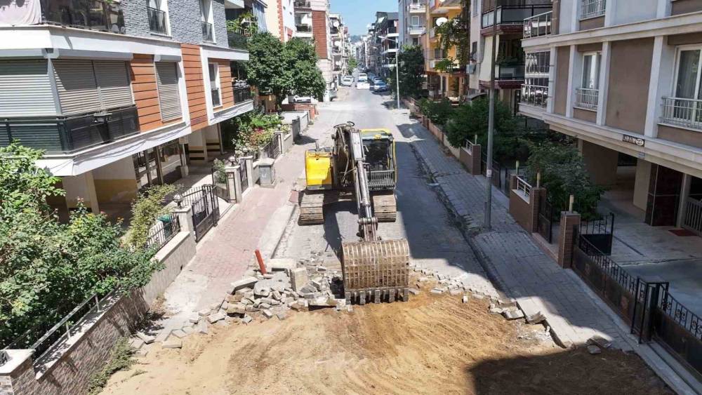 G&uuml;zelhisar&rsquo;da yollar yenileniyor
