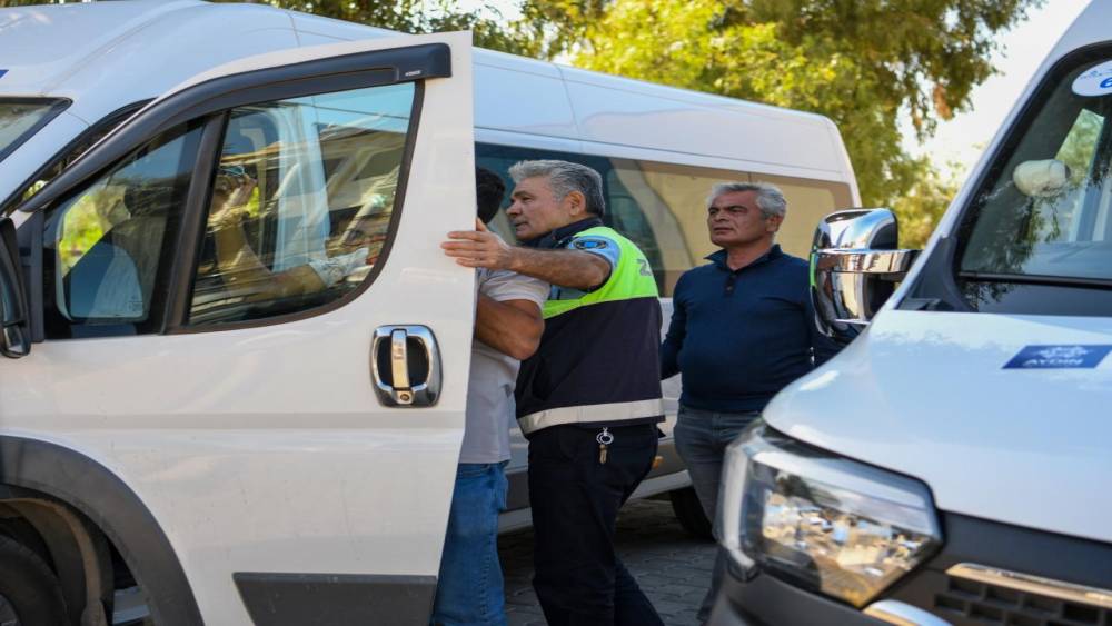 Kuşadası&rsquo;nda okul servisleri denetlendi
