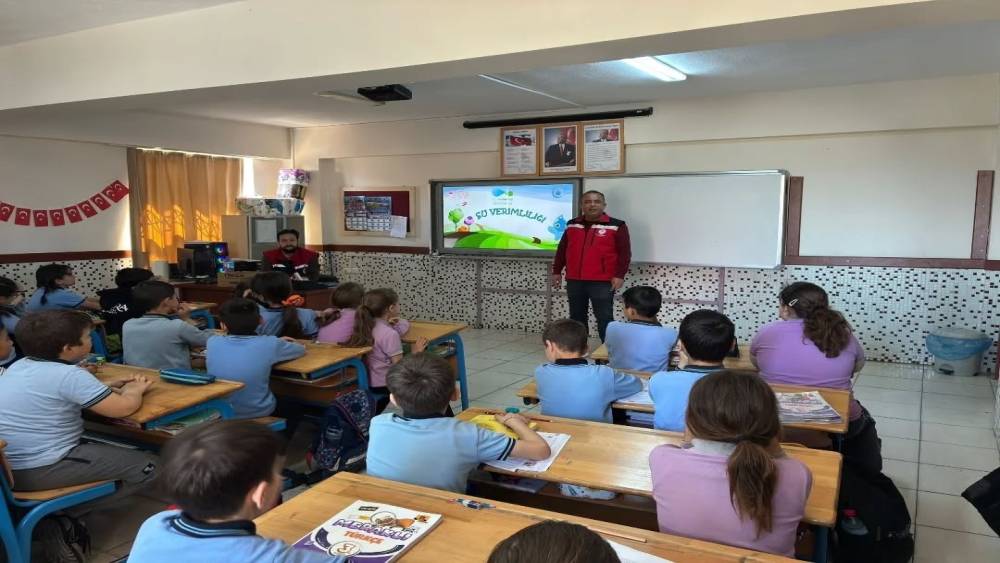 Germencik&rsquo;te &ouml;ğrencilere su verimliliğinin &ouml;nemi anlatıldı
