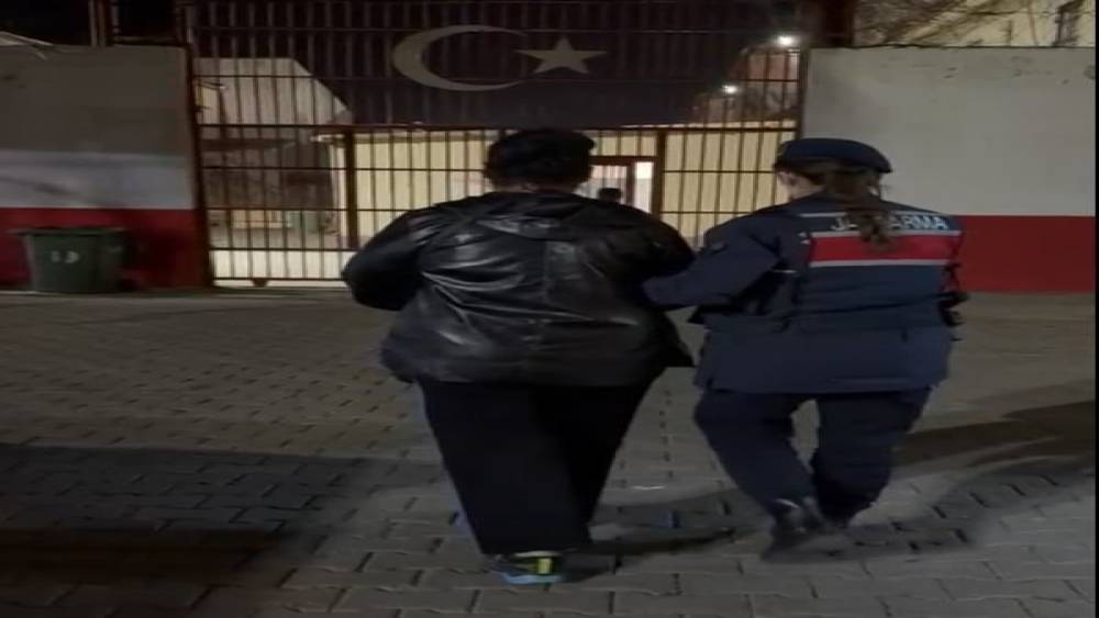 73 yıl hapis cezasıyla aranıyordu, jandarma noktayı koydu
