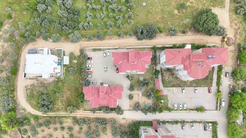 Nazilli Belediyesi&rsquo;nden Ocaklı Mahallesi&rsquo;ne yeni yol
