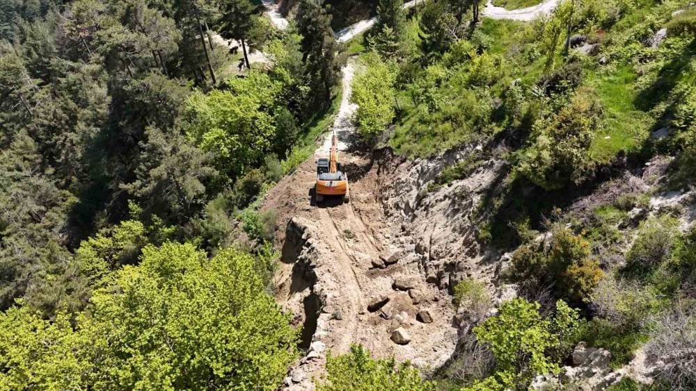 Bozdoğan&rsquo;da Madran Yayla yolunda &ccedil;alışmalar tamamlandı
