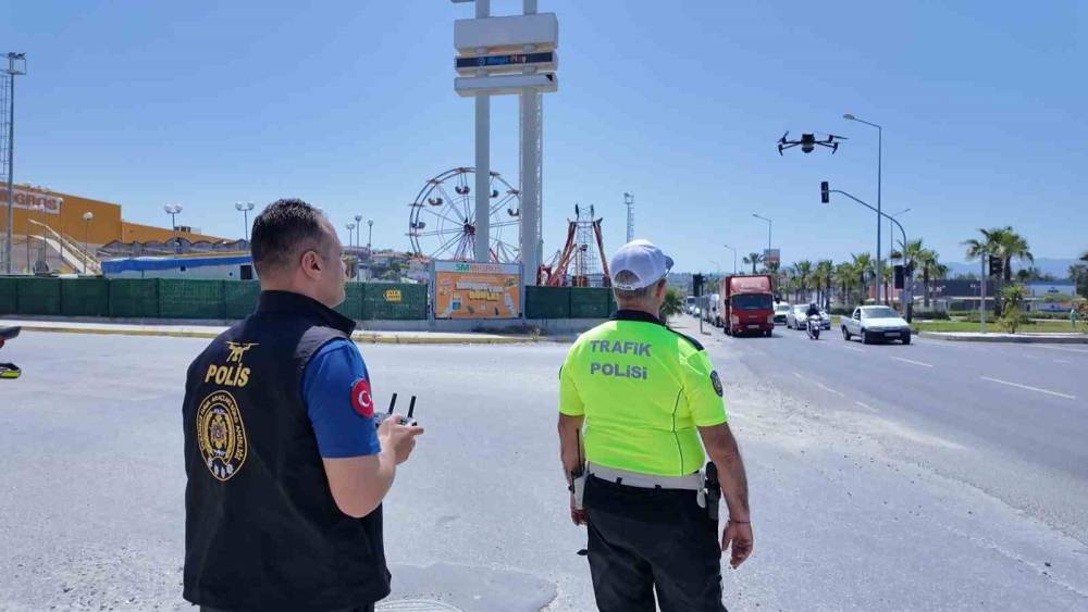Kuşadası&rsquo;nda Kurban Bayramı &ouml;ncesi havadan trafik denetimleri sıkılaştırıldı
