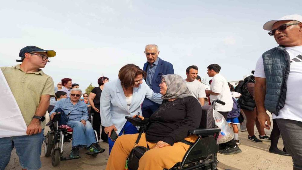 Didim&rsquo;de engelli bireyler ve aileleri farkındalık etkinliğinde buluştu
