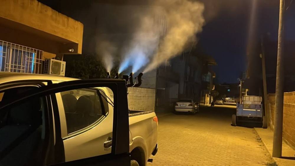 Germencik&rsquo;te sivrisinek ve haşerelere karşı gece ila&ccedil;laması
