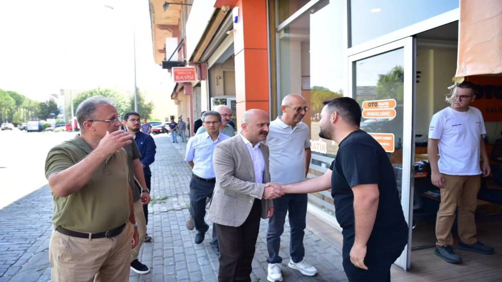 Vali Varol, Toptan Gıdacılar &Ccedil;arşısı&rsquo;nda esnaf ve vatandaşlarla buluştu
