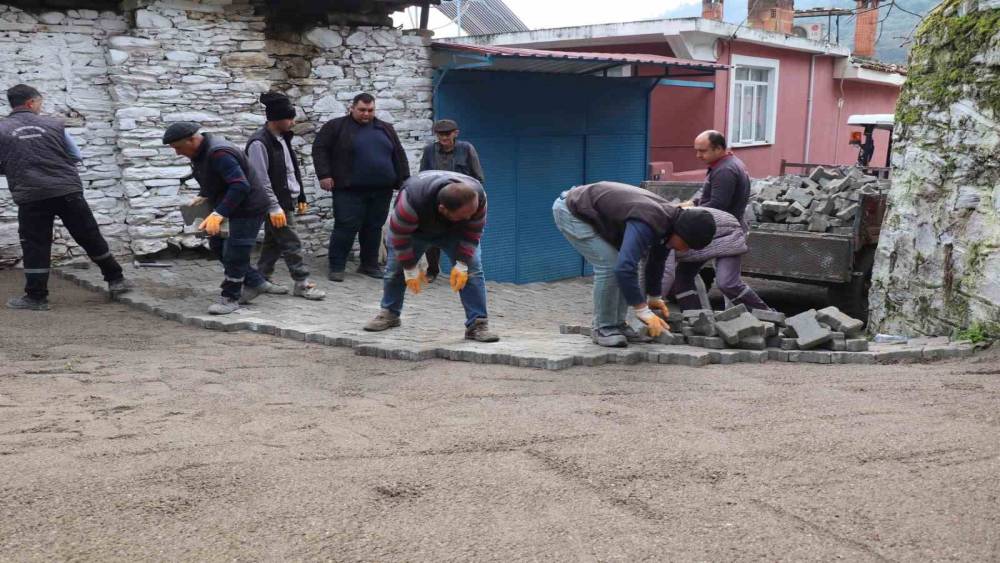 Kakkalan Mahallesi&rsquo;nde yollar baştan sona yenilendi
