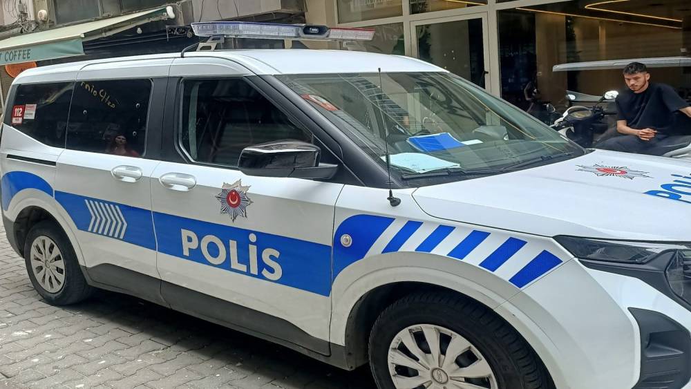 Yalnız yaşayan kadın evinde &ouml;l&uuml; bulundu
