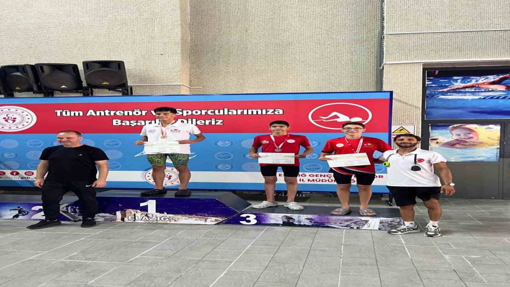 Aydınlı y&uuml;z&uuml;c&uuml;lerden T&uuml;rkiye Şampiyonası&rsquo;nda &ccedil;ifte başarı
