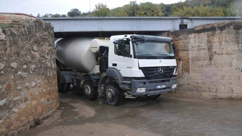 Efeler&rsquo;de &Ccedil;atalk&ouml;pr&uuml; Alt Ge&ccedil;idi 5 g&uuml;n trafiğe kapatılacak
