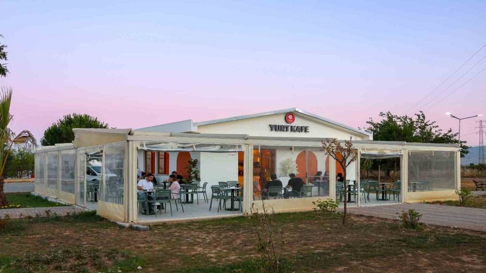 Yurt Kafe ve Işıklı Parkı &ouml;ğrencilerin yeni buluşma noktası oldu
