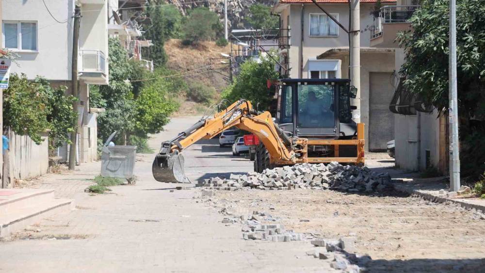 G&uuml;ndoğan Mahallesi&rsquo;nde yol &ccedil;alışması başladı
