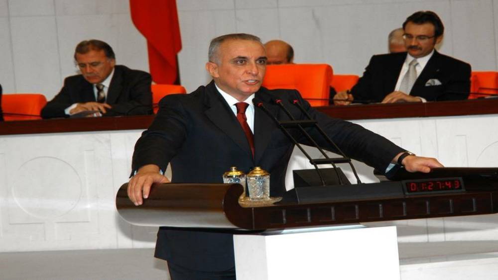 TBMM eski İdare Amiri Uzunırmak, yılların yorgunluğunu tarımla atıyor
