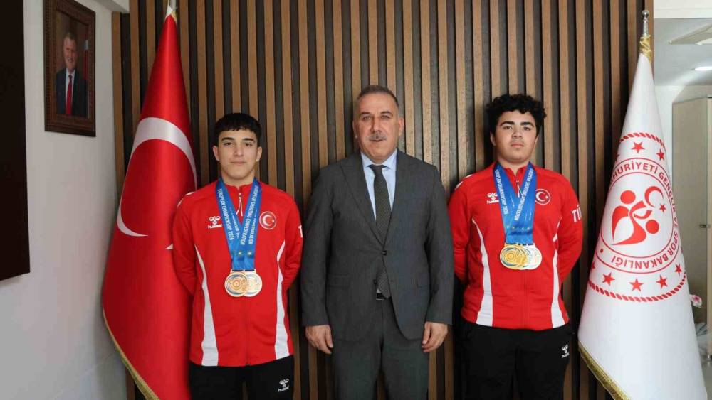 Aydınlı sporculardan Avrupa&rsquo;da b&uuml;y&uuml;k başarı
