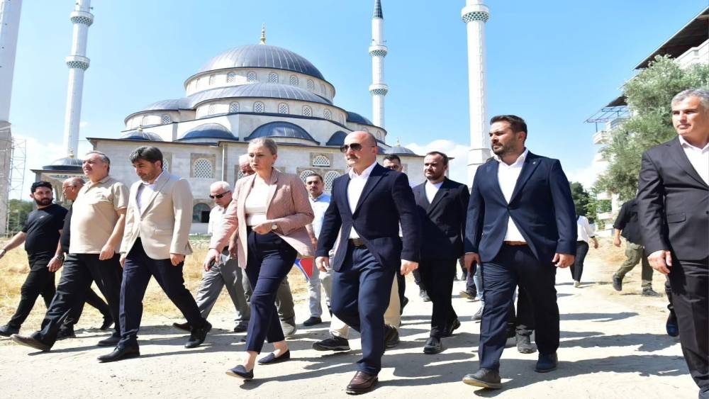 Vali Varol, Nazilli K&uuml;lliye Camisi inşaatını inceledi
