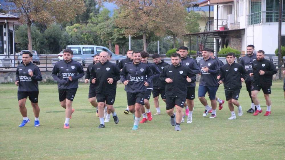 Nazillispor sezonu Germencik&rsquo;te a&ccedil;ıyor

