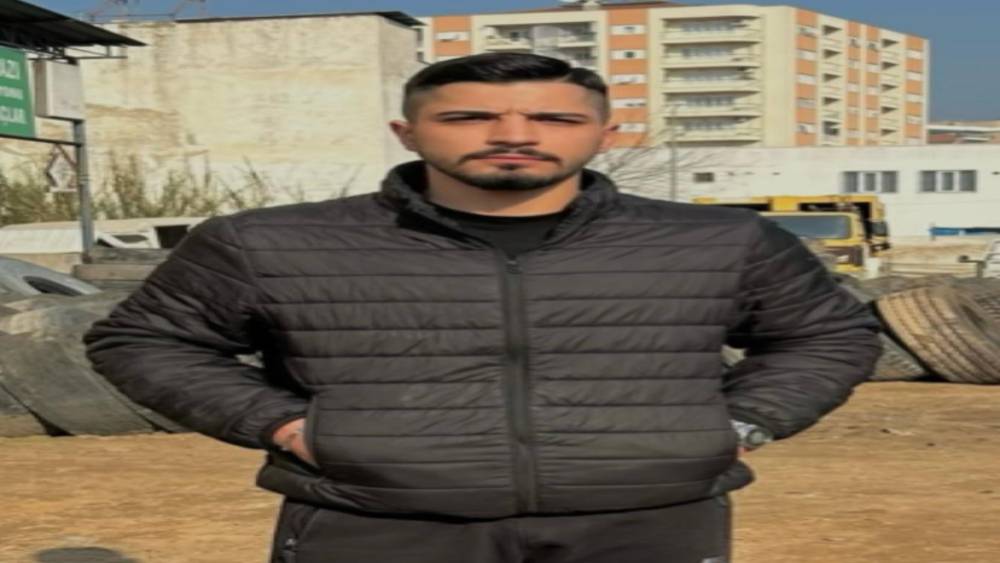 Takla atan aracın s&uuml;r&uuml;c&uuml;s&uuml; hayatını kaybetti
