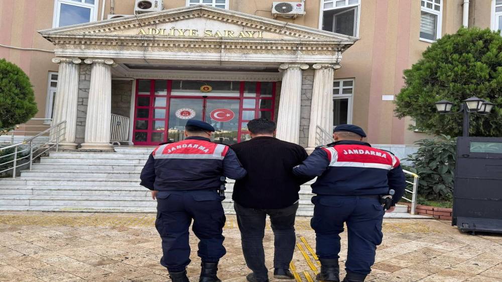 Hırsızlık suçundan aranıyordu, yakalandı

