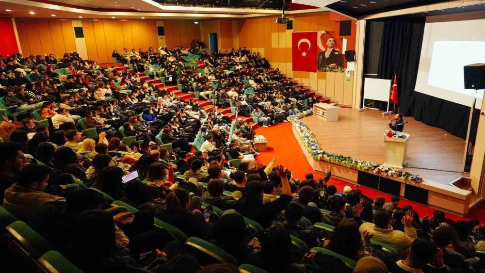 AD&Uuml;&rsquo;de &rsquo;Temel Yapay Zeka Eğitimi&rsquo; tamamlandı
