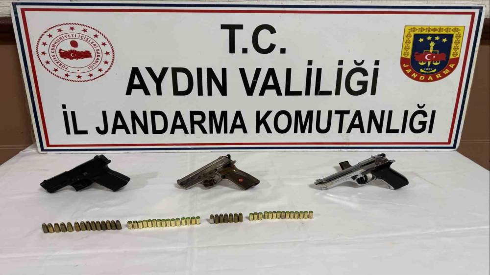 S&ouml;ke&rsquo;de b&uuml;y&uuml;kbaş hayvan hırsızlığı ve ruhsatsız silah operasyonu
