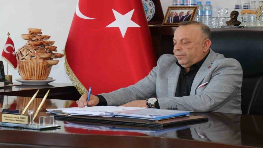 Başkan Özel’in Öğretmenler Günü mesajı
