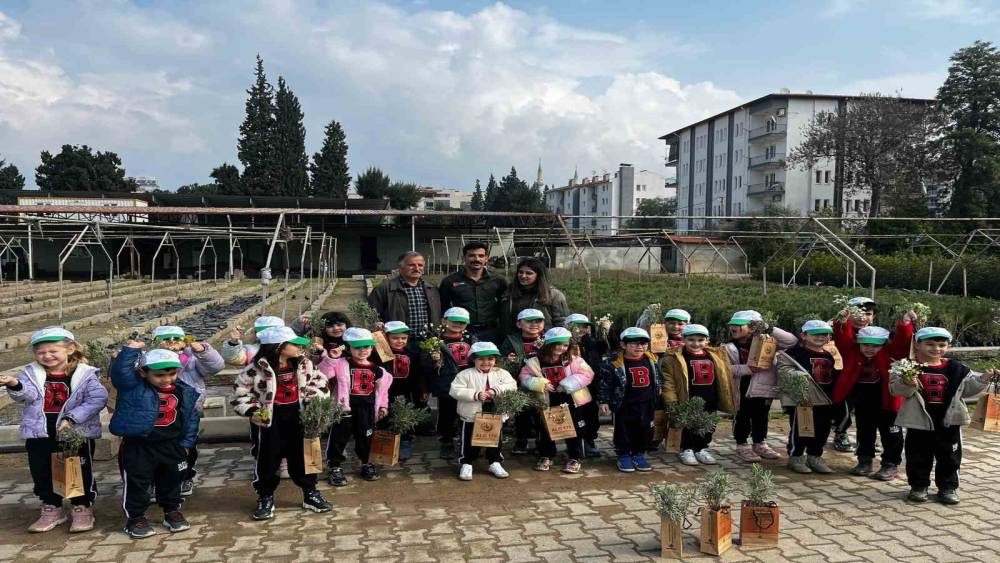 Aydın&rsquo;da miniklere orman sevgisi aşılandı
