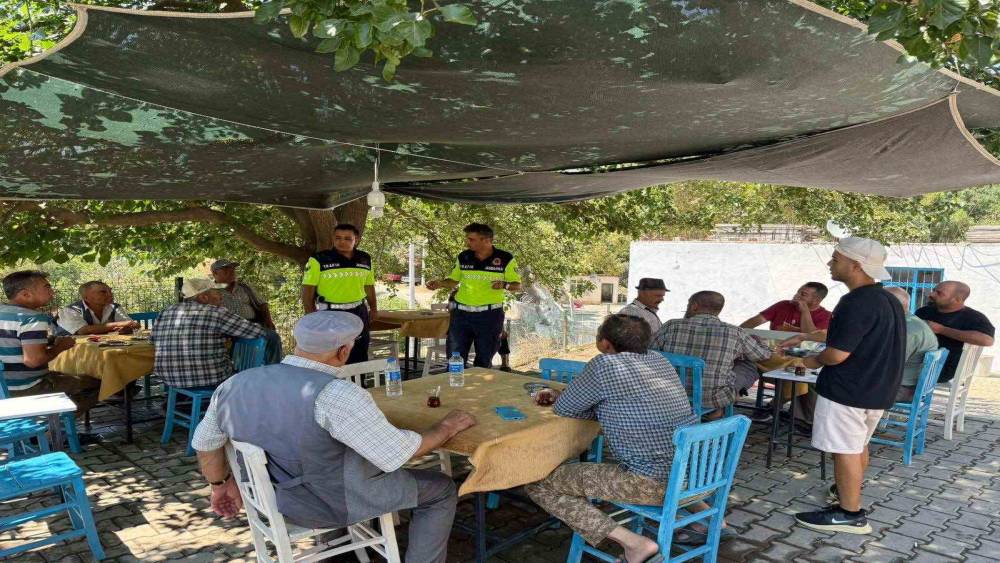 Traktör sürücüleri bilgilendirildi

