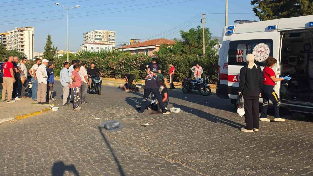 Nazilli&rsquo;de motosikletler &ccedil;arpıştı: 2 ağır yaralı
