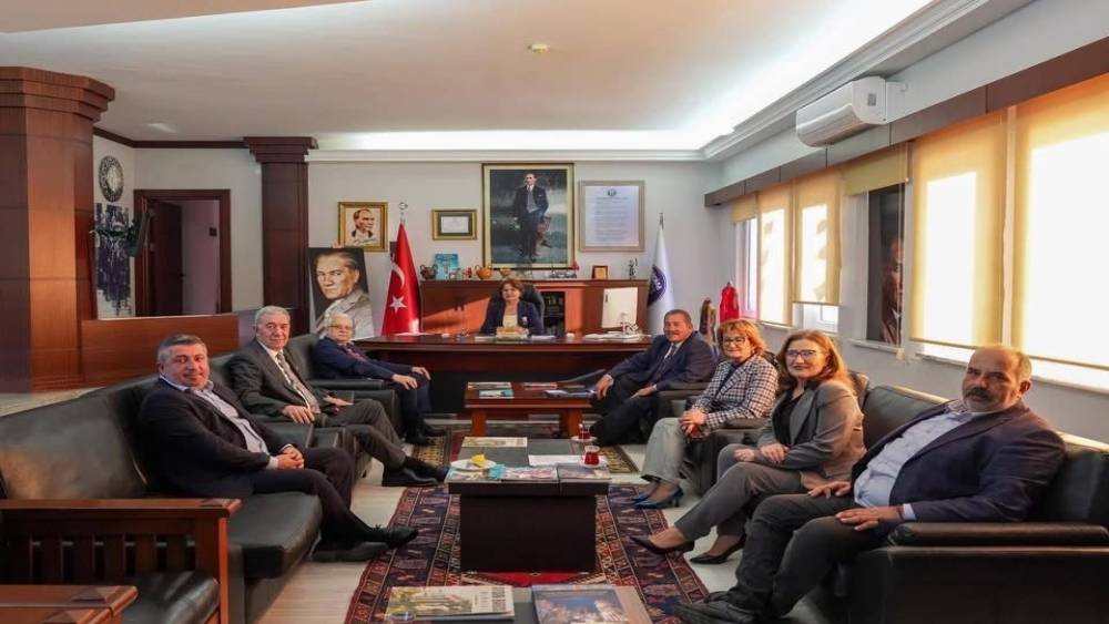 Başkan Gen&ccedil;ay: "Ortak akıl en b&uuml;y&uuml;k g&uuml;c&uuml;m&uuml;z"
