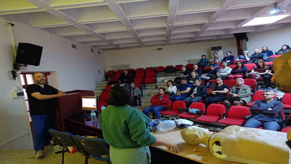 Aydın Devlet Hastanesi&rsquo;nde personele acil durum ve afet eğitimi verildi
