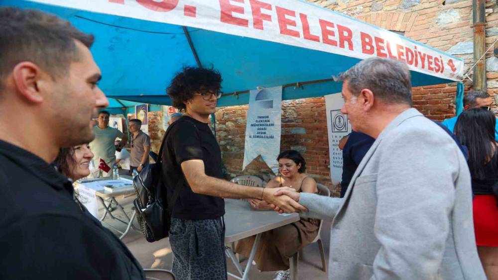 Efeler&rsquo;de Meslek Tanıtım G&uuml;nleri kapılarını a&ccedil;tı
